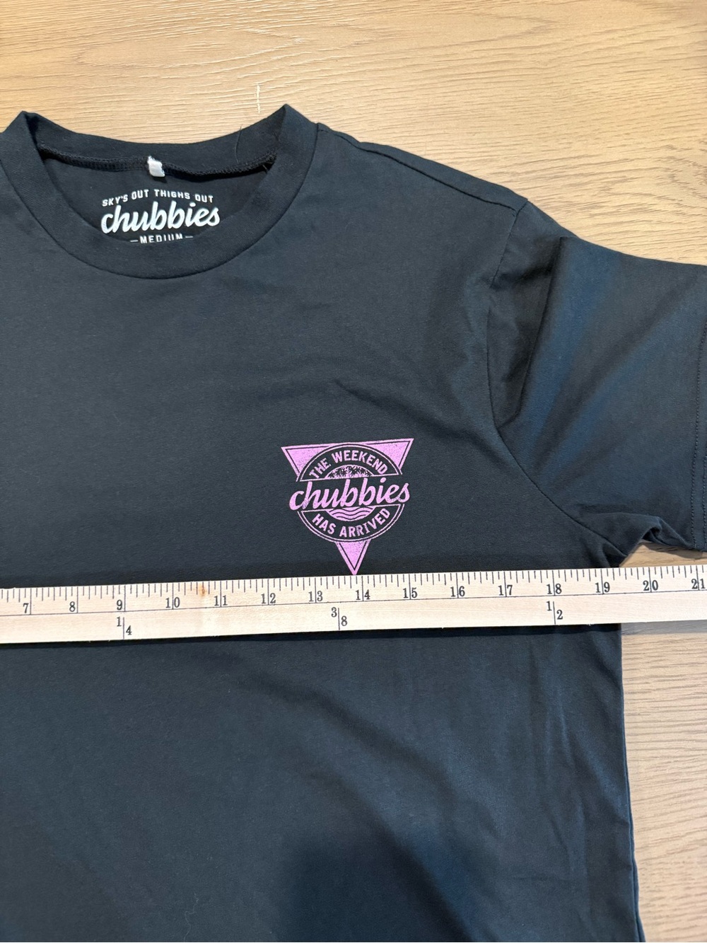 Chubbies Graphic T Shirt Weekend Has Arrived Casual Streetwear Crew Neck Medium - Picture 7 of 9